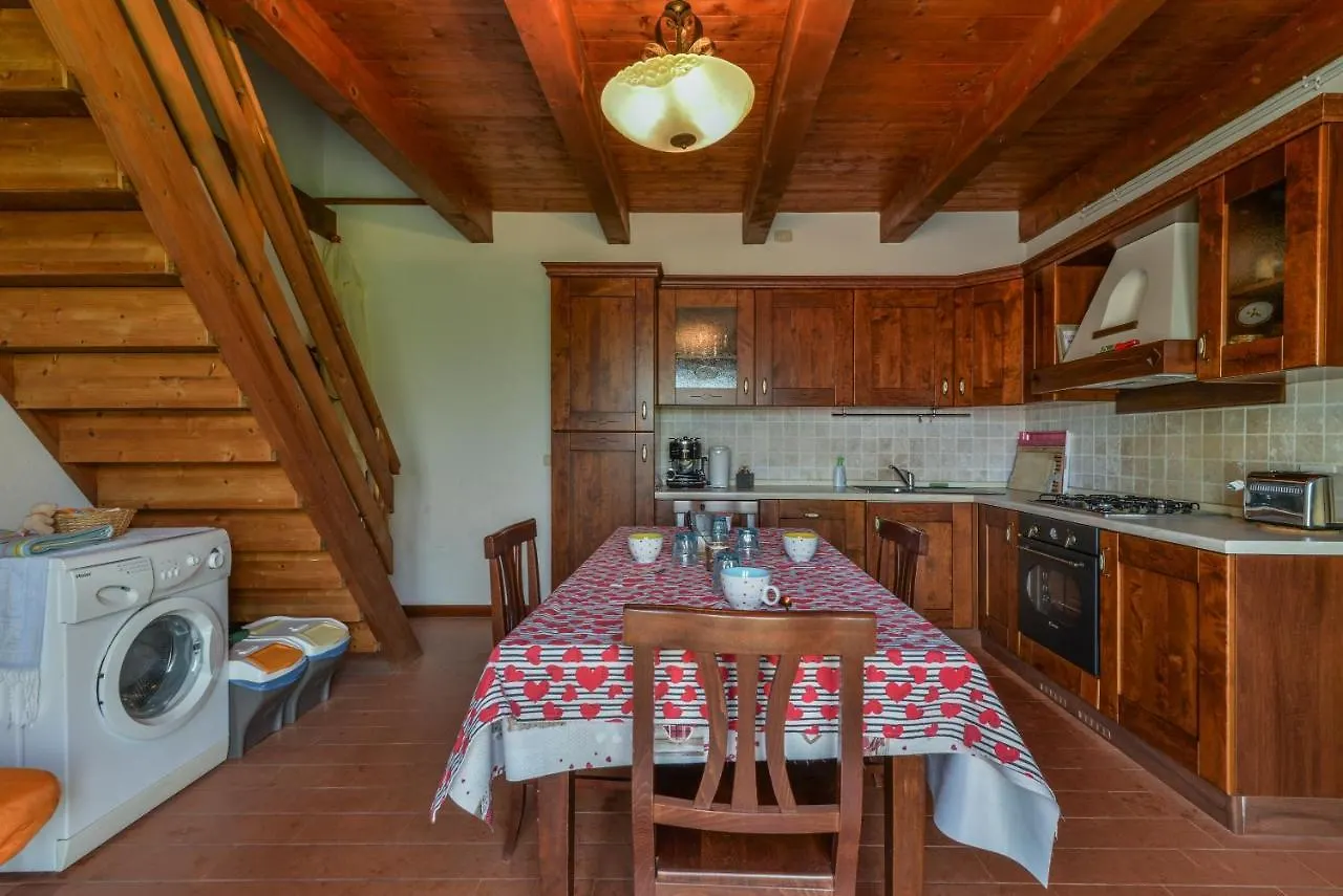 Apartment 3 Charming Private Home With Pool, Bbq, Wi-Fi & Free Parking Castel del Piano